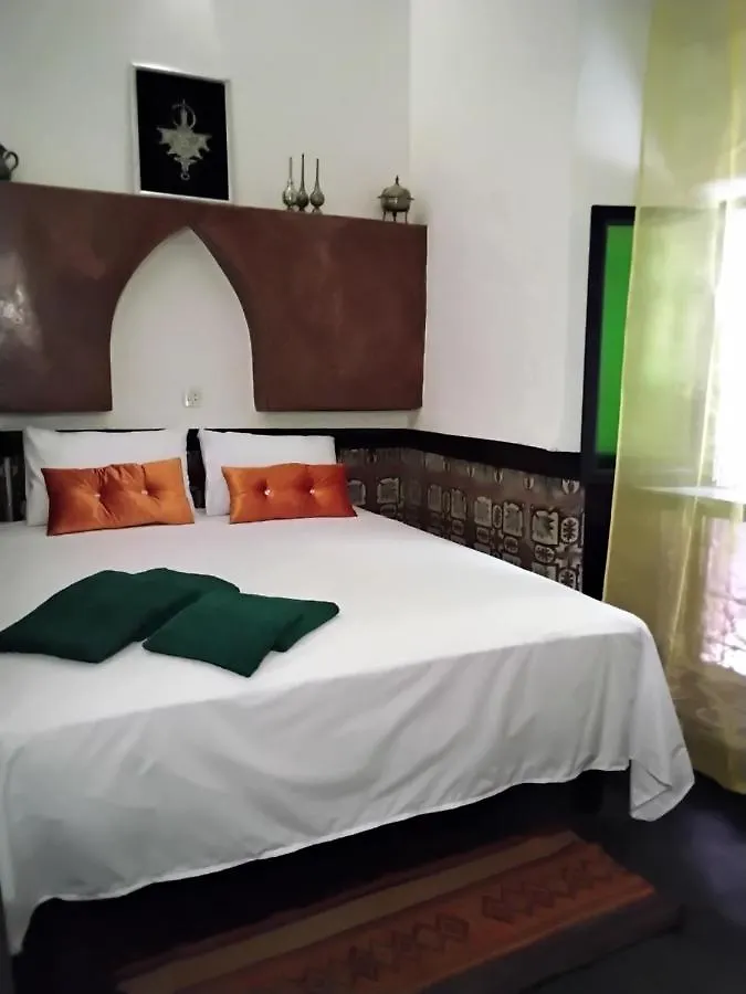 ***  Riad Bouchouari 33 Marrakesh Marocco